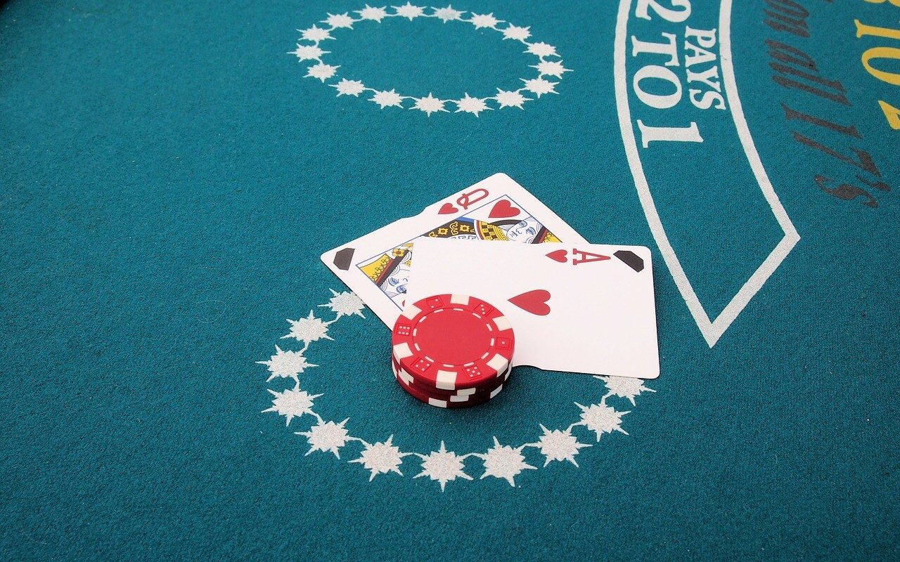 To Win Online Blackjack - Online Casino Blackjack Advantage